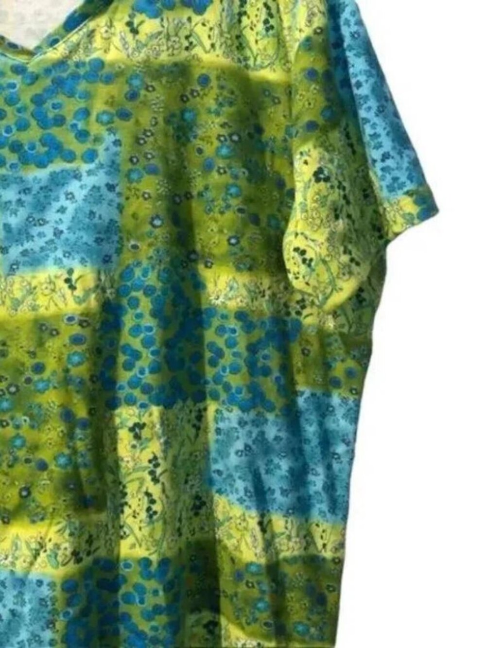 St John's Bay Women's V Neck Basic Short Sleeve T-Shirt - 2X - Picture 4 of 5